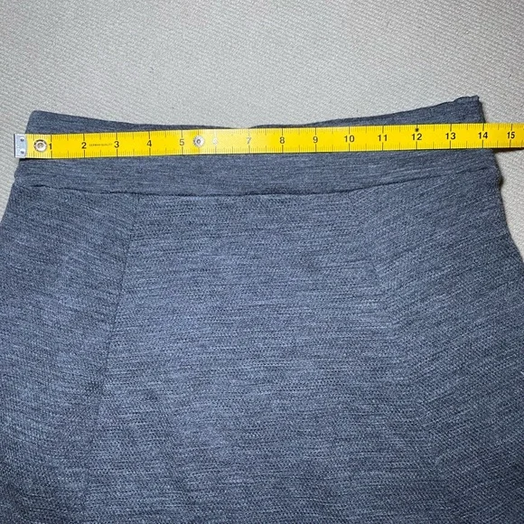 EUC Icebreaker Gray Merino Wool Mini Skirt With Pockets Pull On Elastic Waist - Picture 6 of 6
